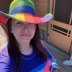 Meet your Posher, Carole